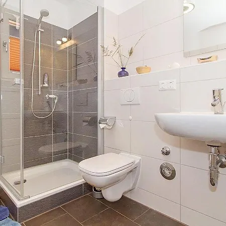 Fewo-7-0-n-ferienwohnung-in-graal-mueritz * Graal-Mueritz